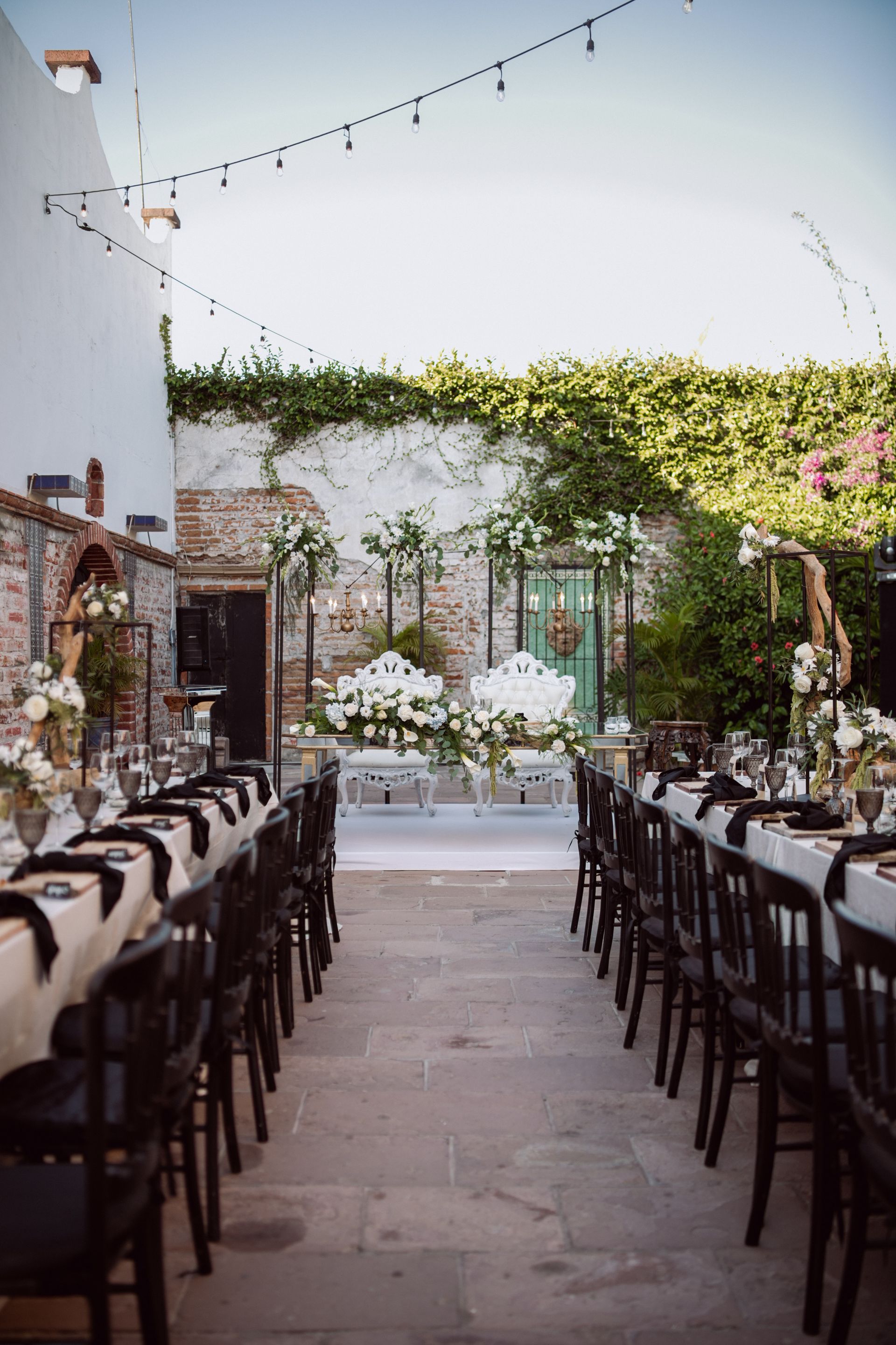 Elegant outdoor wedding venue